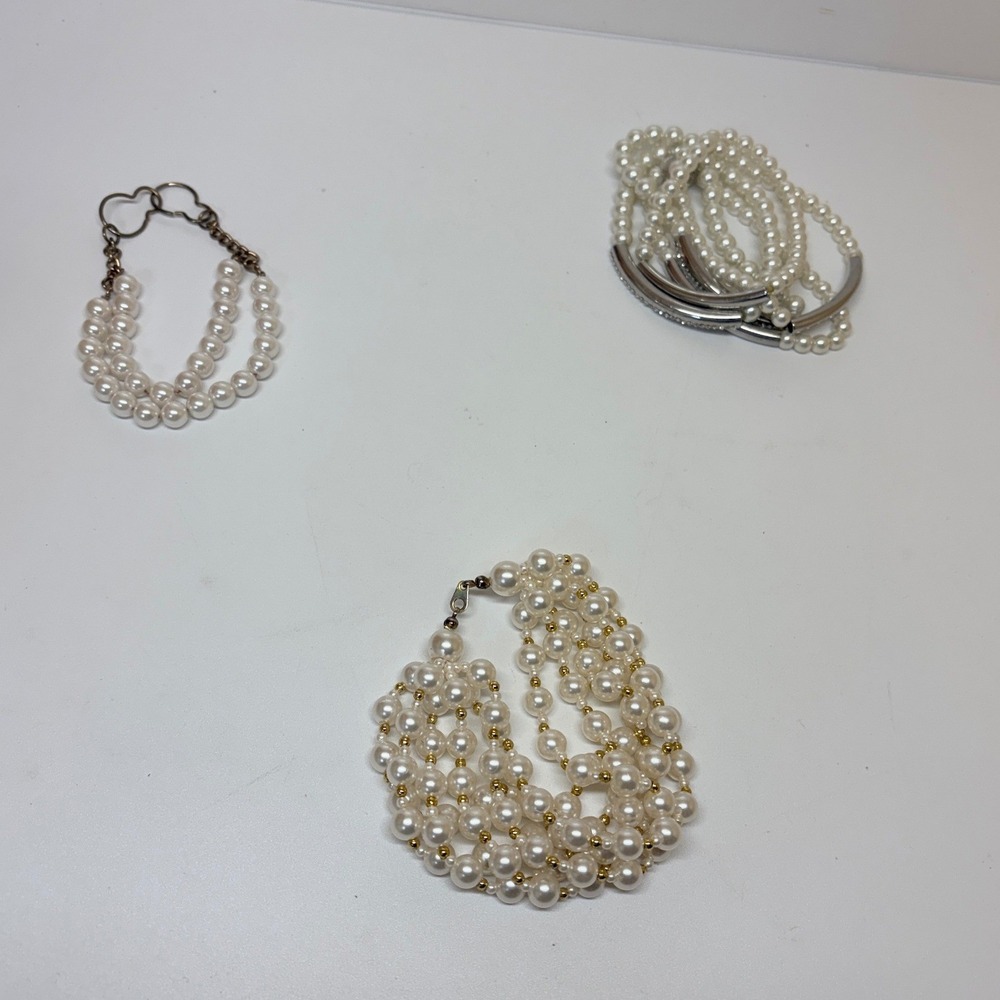 Chicos 30th Anniversary Faux Pearl Bracelet Lot 3pc Multi Strand Stretch Link